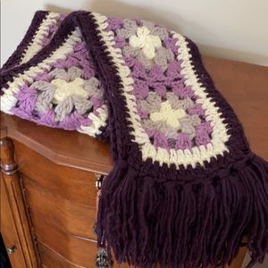 Crocheted Scarf   NWOT